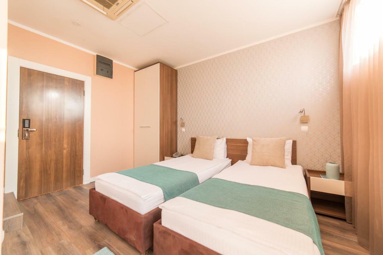 Balkan Hotel Garni Belgrade Extérieur photo